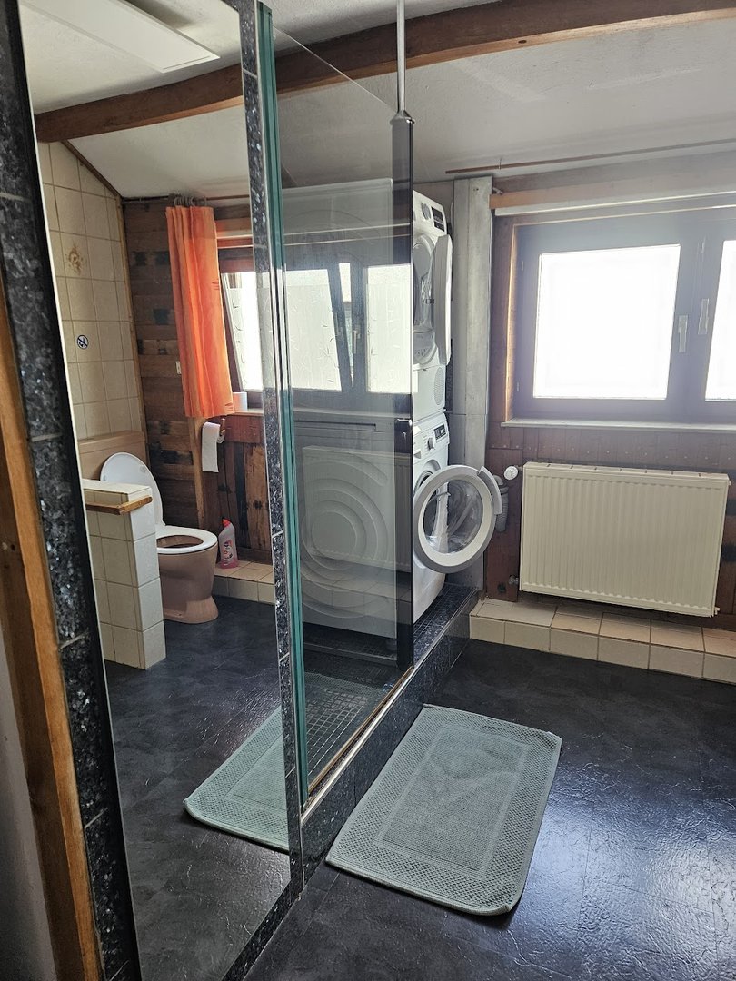 Monteurwohnung Fell modernes Badezimmer